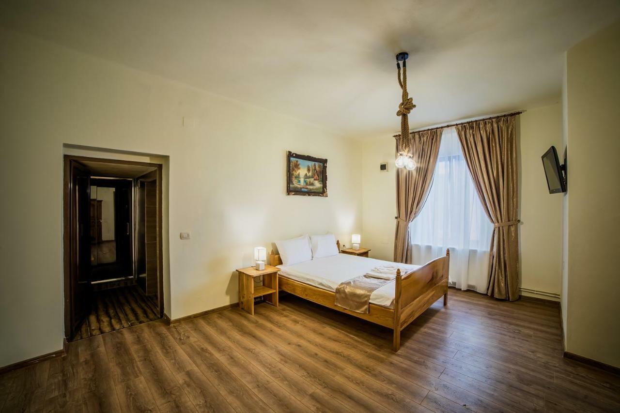 La Maisonnette Braşov Exterior foto